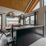 Alpinn Wellness 2 Chalet *