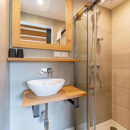 Chalet Alpinn Wellness 2 *